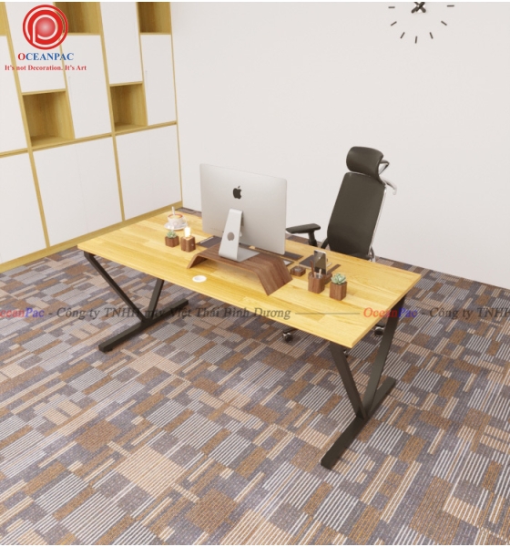 Bàn Nhân Viên V Concept Chân Sắt Hộp Sơn Tĩnh Điện.